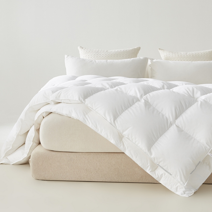 91家纺网 家纺一手货源 找家纺 （总）美丽折家纺 2025新款云感零压羽丝绒被