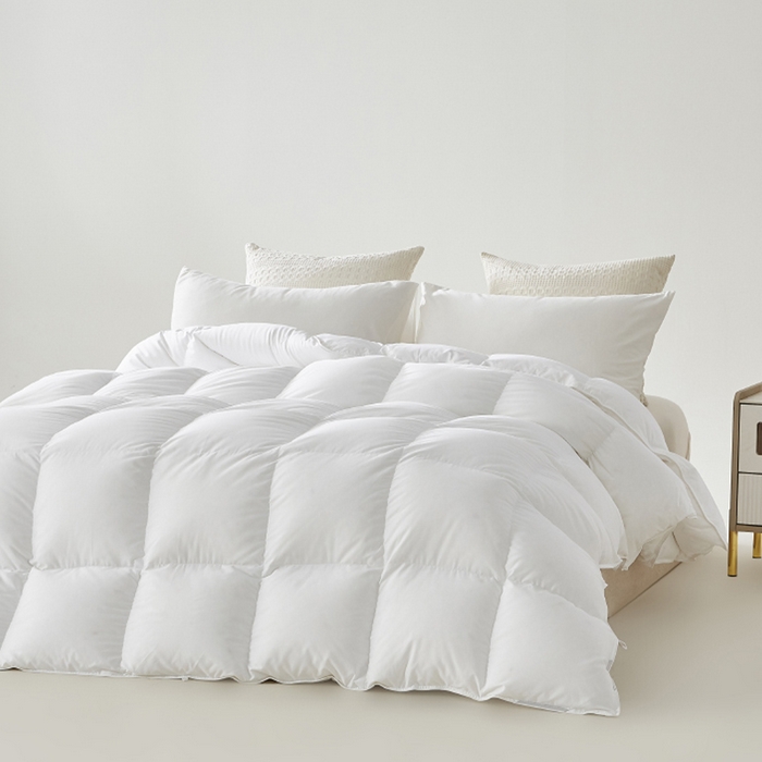 91家纺网 家纺一手货源 找家纺 （总）美丽折家纺 2025新款云感零压羽丝绒被