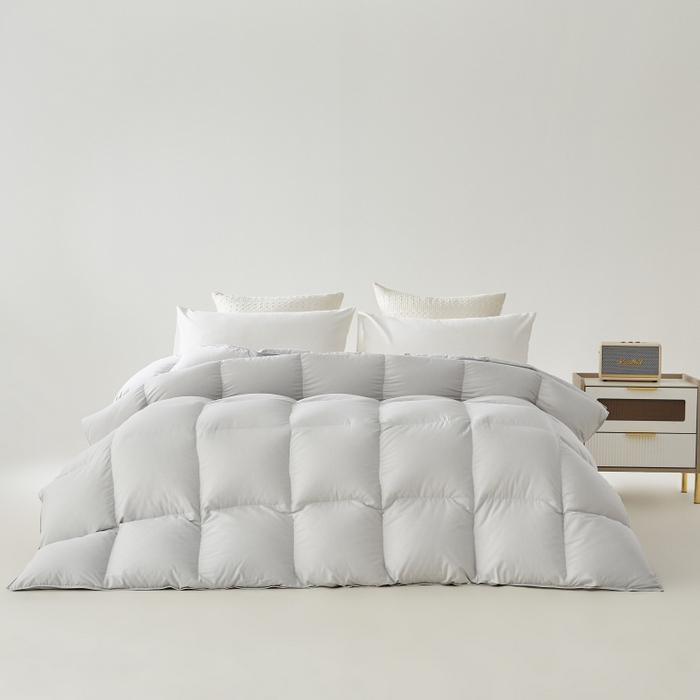 91家纺网 家纺一手货源 找家纺 （总）美丽折家纺 2025新款云感零压羽丝绒被