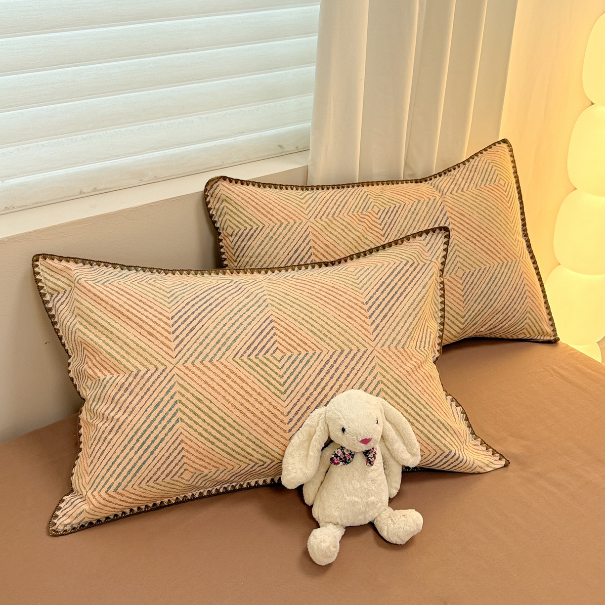 91家纺网 家纺一手货源 找家纺 （总）呗旺鹿 2025新款全棉纯棉磨毛休闲布达拉宫贝壳边四件套-场景二