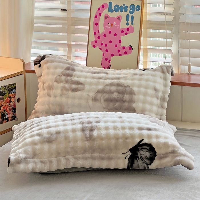 梵克保罗 2025新款牛奶绒泡泡单枕套 蝴蝶-灰