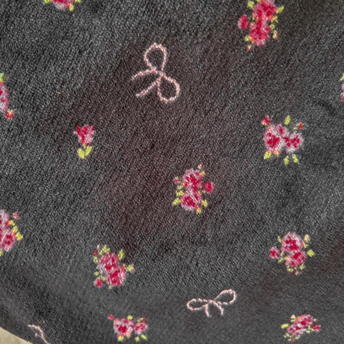 91家纺网 家纺一手货源 找家纺 浩浩家纺 2025新款舒适花边牛奶绒床盖四件套 粉花