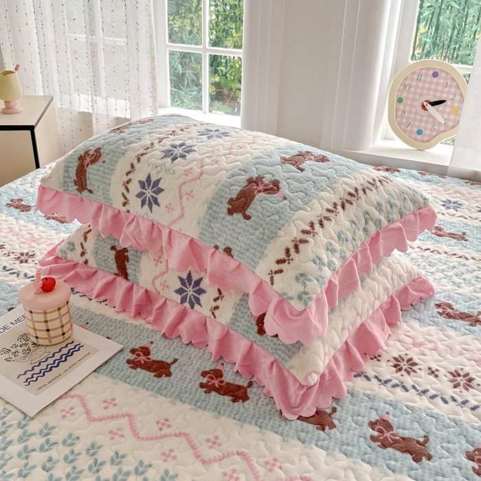 91家纺网 家纺一手货源 找家纺 浩浩家纺 2025新款舒适花边牛奶绒床盖四件套 欢乐狗