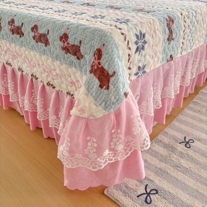 91家纺网 家纺一手货源 找家纺 浩浩家纺 2025新款舒适花边牛奶绒床盖四件套 欢乐狗