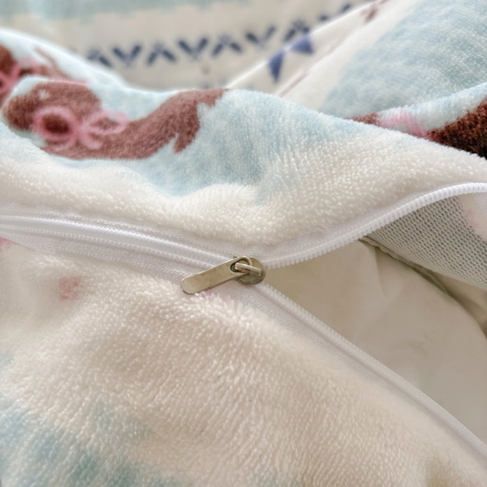 91家纺网 家纺一手货源 找家纺 浩浩家纺 2025新款舒适花边牛奶绒床盖四件套 欢乐狗