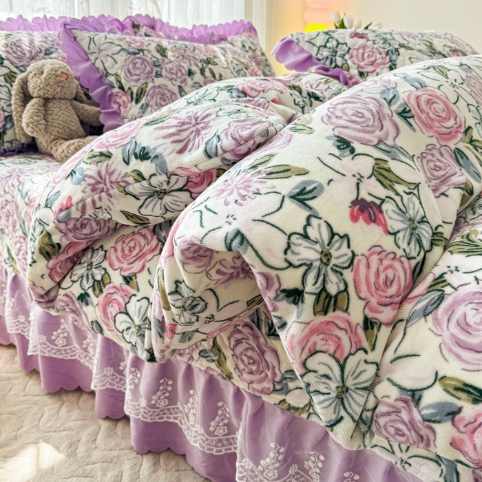 91家纺网 家纺一手货源 找家纺 浩浩家纺 2025新款舒适花边牛奶绒床盖四件套 玫瑰花园