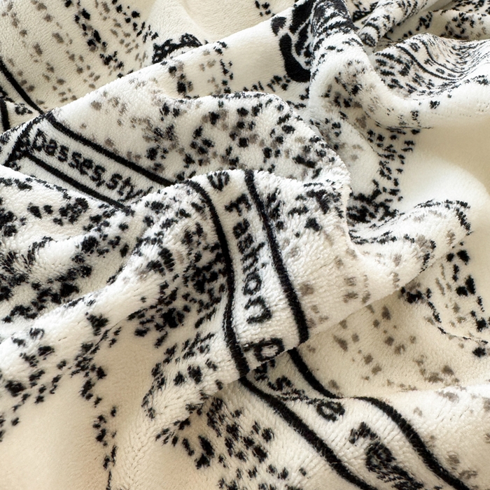 91家纺网 家纺一手货源 找家纺 浩浩家纺 2025新款舒适花边牛奶绒床盖四件套 山茶花