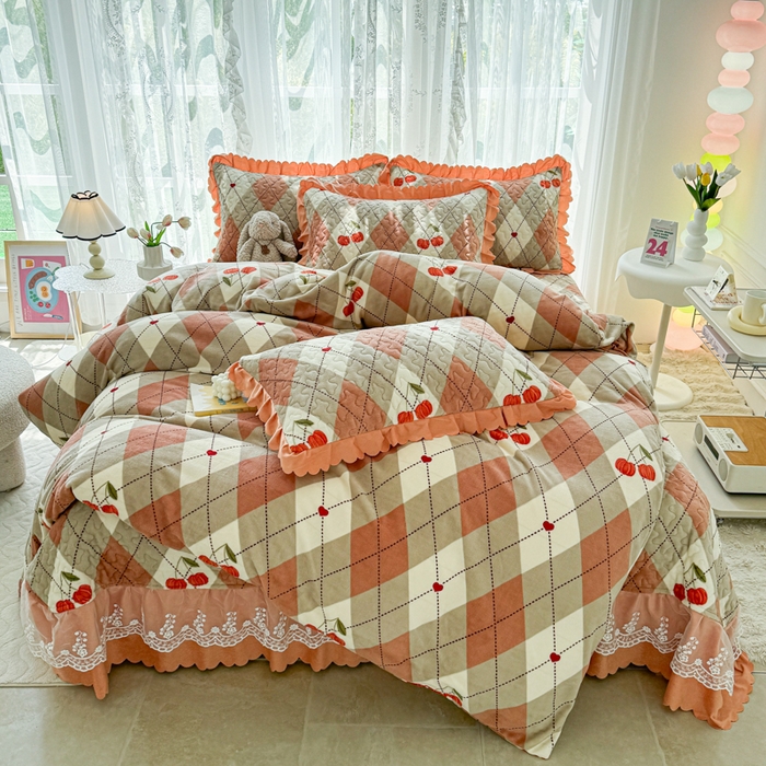 91家纺网 家纺一手货源 找家纺 浩浩家纺 2025新款舒适花边牛奶绒床盖四件套 线条