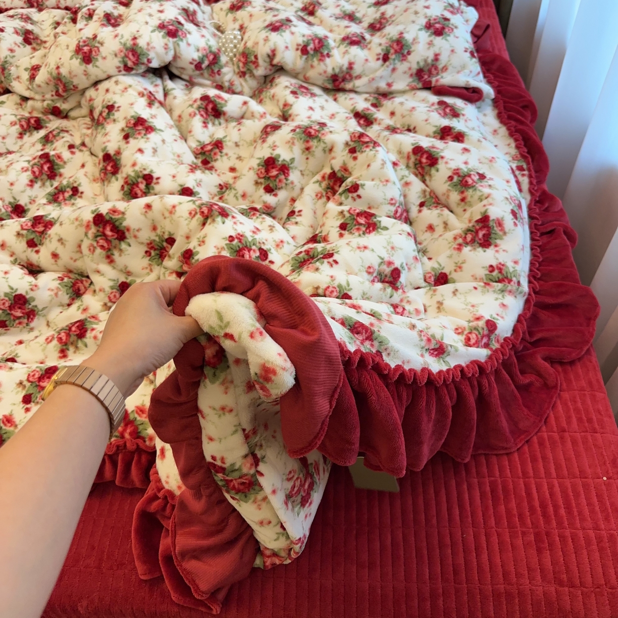 91家纺网 家纺一手货源 找家纺 （总）赫梵茜 2025新款韩式花边定制款床盖四件套定制款