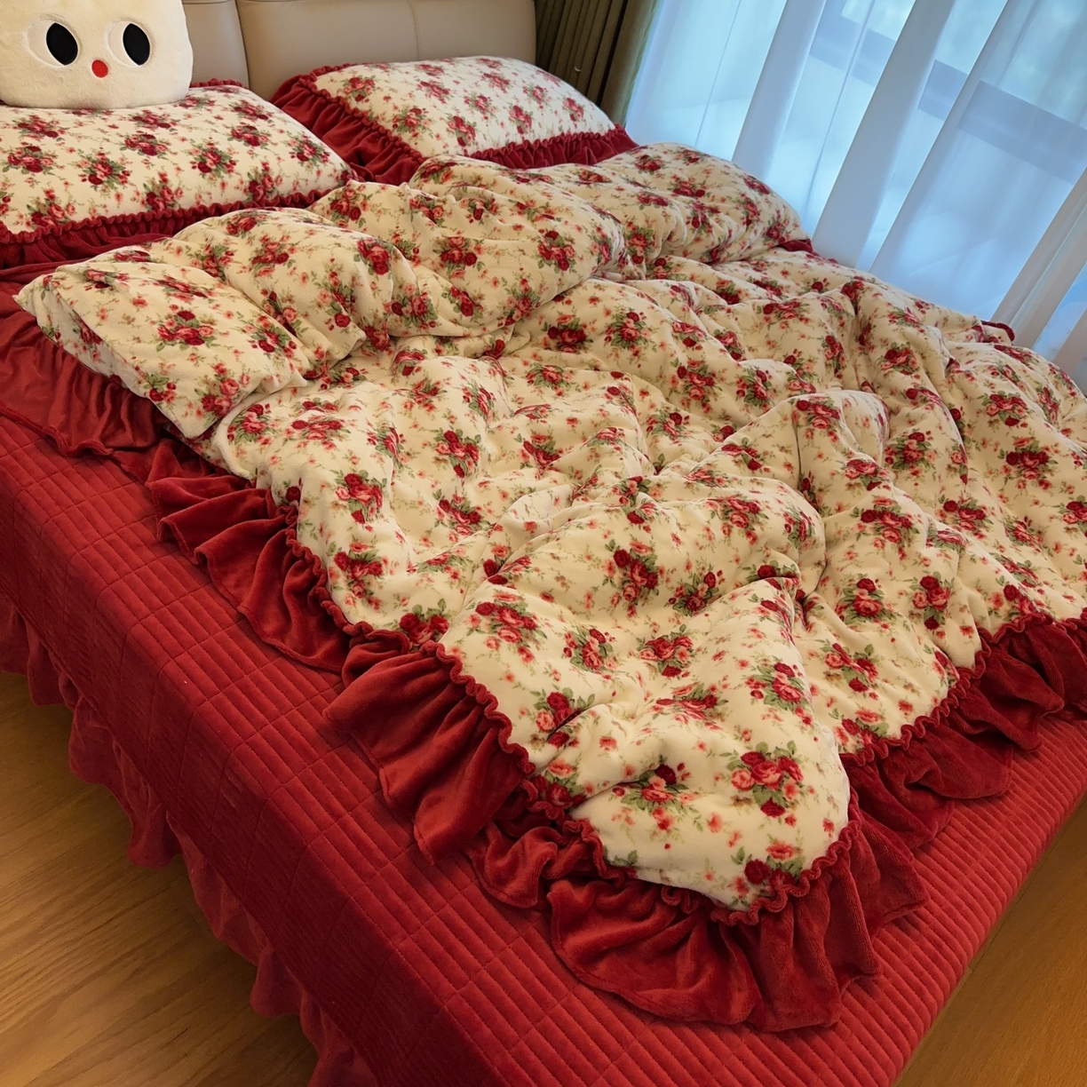 91家纺网 家纺一手货源 找家纺 赫梵茜 2025新款韩式花边定制款床盖四件套定制款 定制款梨花落