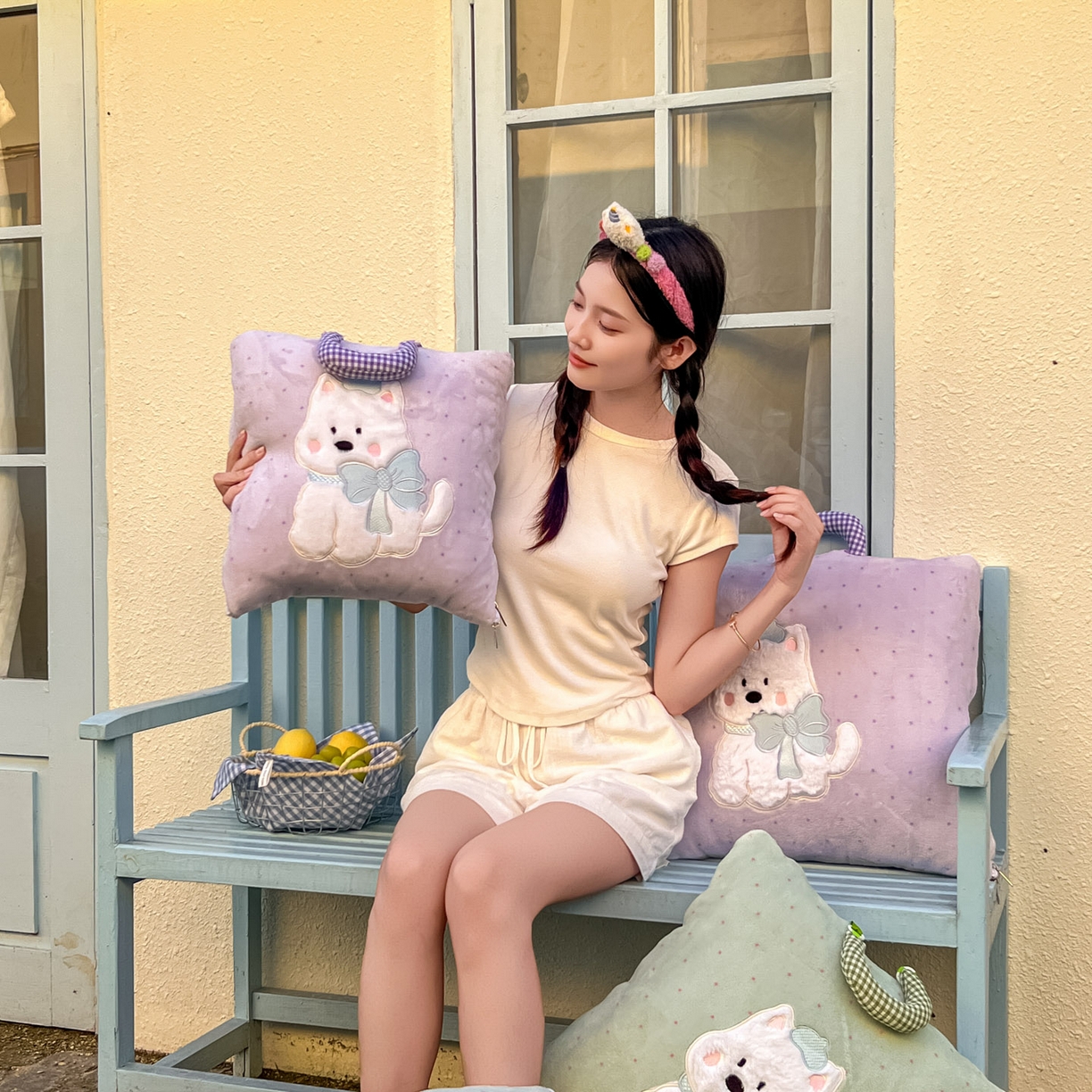 91家纺网 家纺一手货源 找家纺 （总）番茄+ 2025新款牛奶绒贴布绣西高地抱枕被