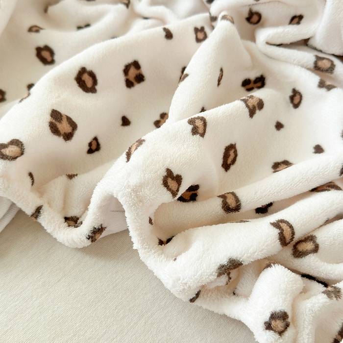 91家纺网 家纺一手货源 找家纺 云尚床笠 2026新款亲肤舒适毛巾绣牛奶绒加厚单床笠单品床笠单件床笠-卡通猫 卡通猫-小豹纹米