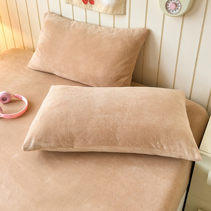 91家纺网 家纺一手货源 找家纺 云尚床笠 2026新款亲肤舒适毛巾绣牛奶绒加厚单床笠单品床笠单件床笠-卡通猫 卡通猫-暖阳杏