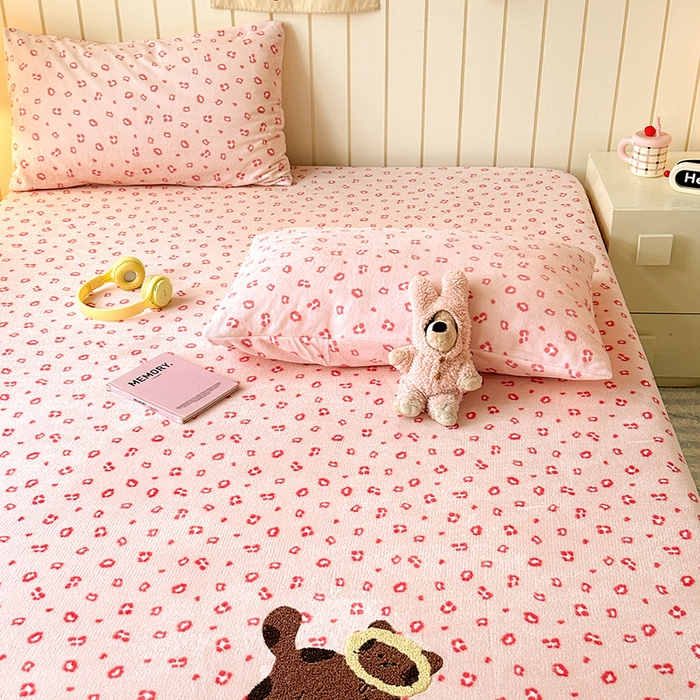 91家纺网 家纺一手货源 找家纺 云尚床笠 2026新款亲肤舒适毛巾绣牛奶绒加厚单床笠单品床笠单件床笠-卡通猫 卡通猫-小豹纹粉