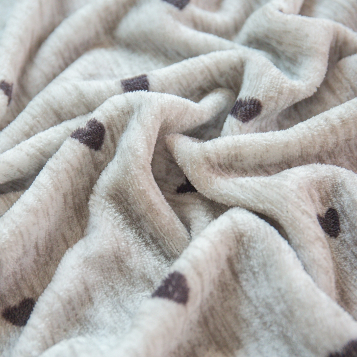 91家纺网 家纺一手货源 找家纺 斯卡诺家纺 2025新款热卖小清新牛奶绒四件套双面绒被套小红书同款 灰爱心