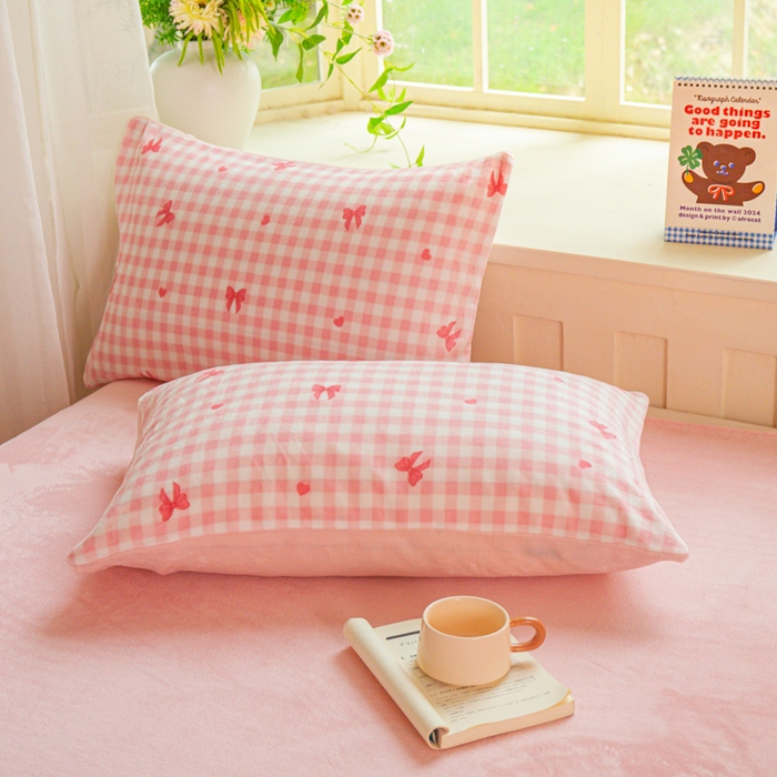 91家纺网 家纺一手货源 找家纺 斯卡诺家纺 2025新款热卖小清新牛奶绒四件套双面绒被套小红书同款 洁美-粉