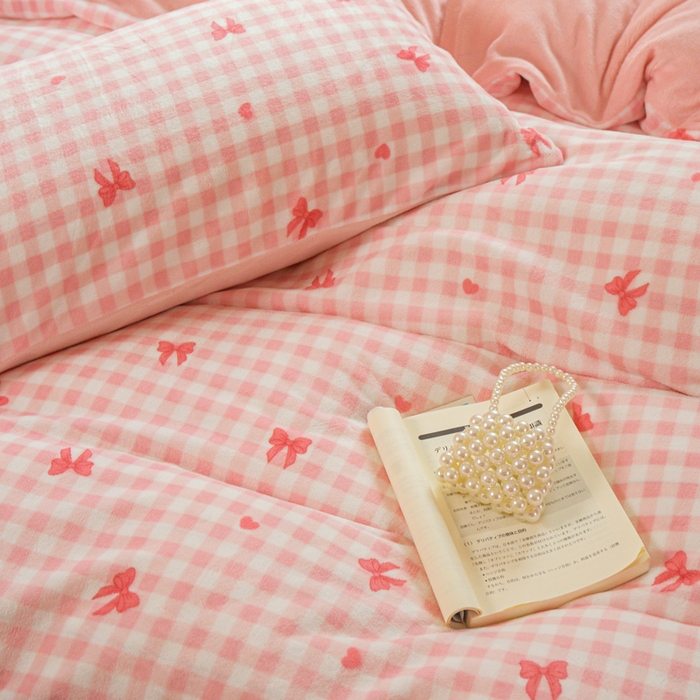 91家纺网 家纺一手货源 找家纺 斯卡诺家纺 2025新款热卖小清新牛奶绒四件套双面绒被套小红书同款 洁美-粉