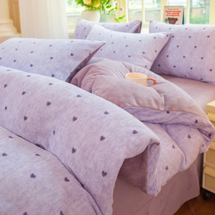 91家纺网 家纺一手货源 找家纺 斯卡诺家纺 2025新款热卖小清新牛奶绒四件套双面绒被套小红书同款 紫爱心
