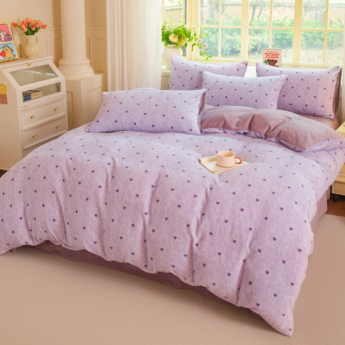 91家纺网 家纺一手货源 找家纺 斯卡诺家纺 2025新款热卖小清新牛奶绒四件套双面绒被套小红书同款 紫爱心