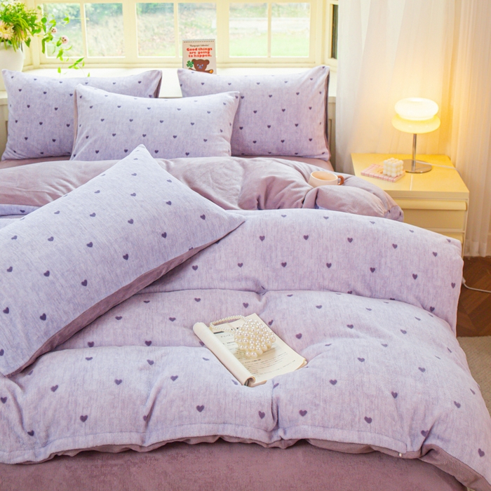 91家纺网 家纺一手货源 找家纺 斯卡诺家纺 2025新款热卖小清新牛奶绒四件套双面绒被套小红书同款 紫爱心