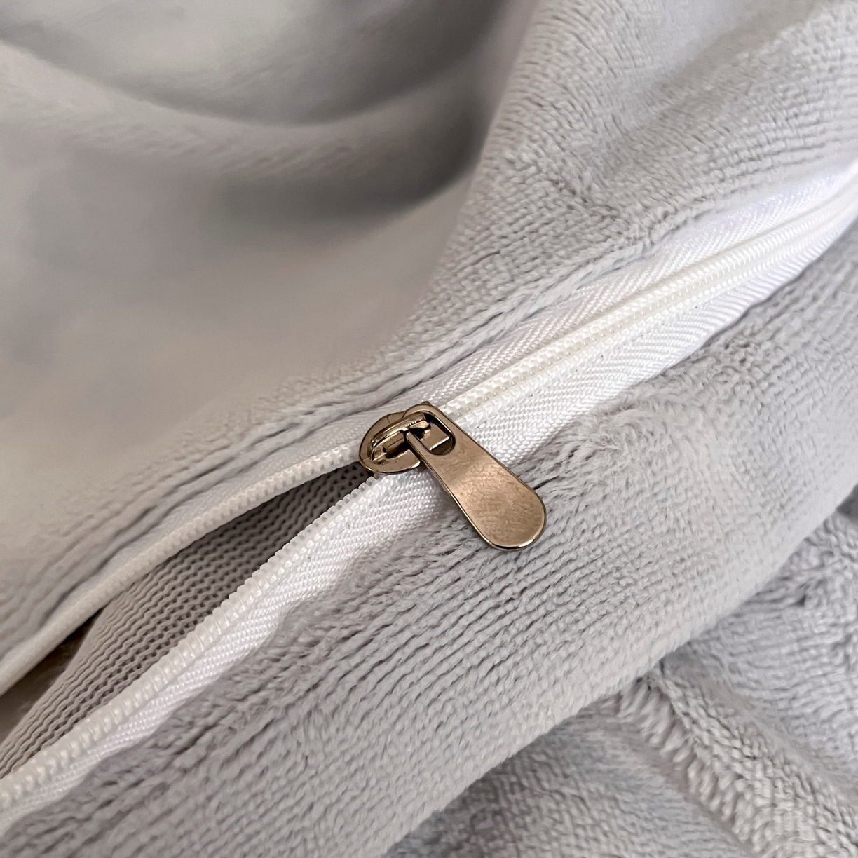 91家纺网 家纺一手货源 找家纺 （总）苏源家居 2025新款刺绣牛奶绒四件套-玛利亚