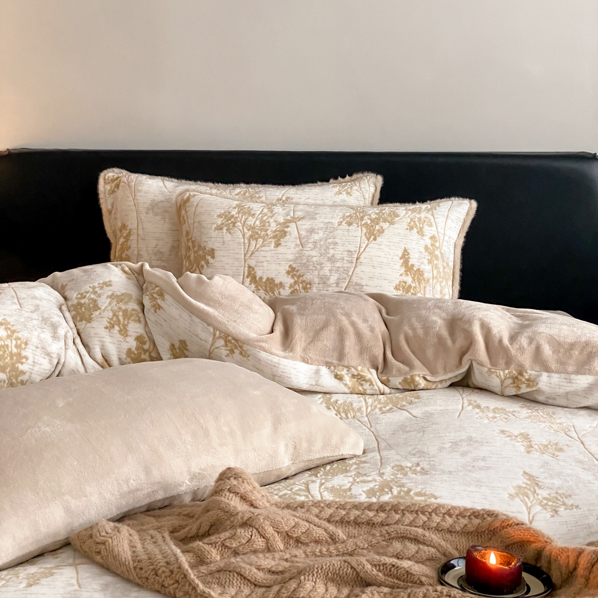 91家纺网 家纺一手货源 找家纺 玉宇阁家居 2025新款双色提花雕花牛奶绒四件套-草木的诗 草木的诗-玳瑁黄