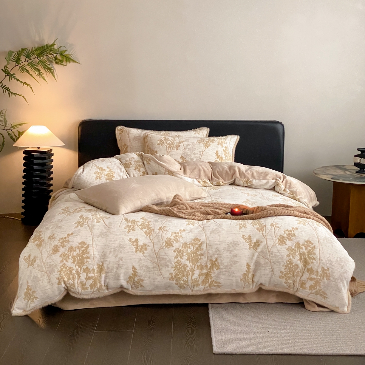 91家纺网 家纺一手货源 找家纺 （总）玉宇阁家居 2025新款双色提花雕花牛奶绒四件套-草木的诗