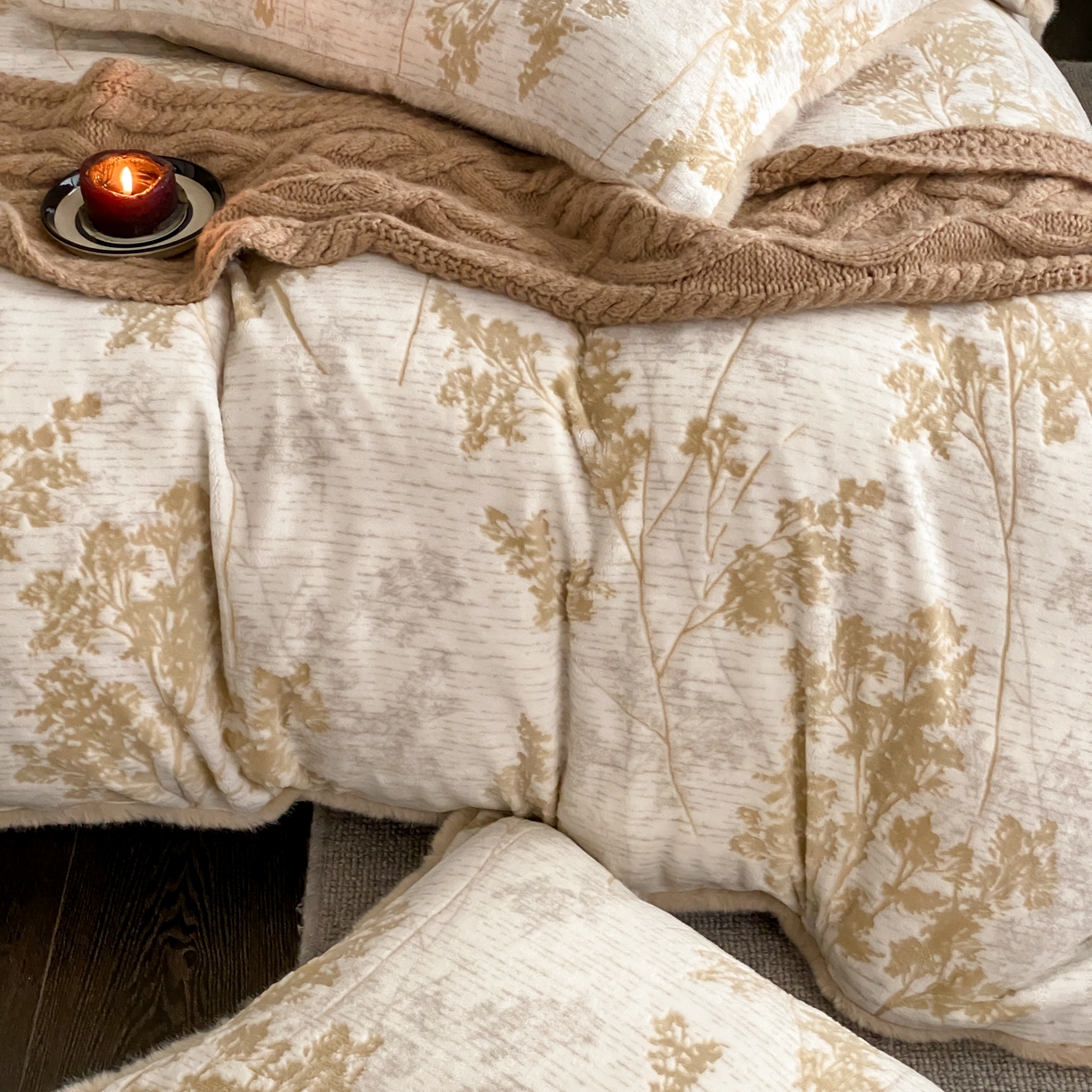 91家纺网 家纺一手货源 找家纺 玉宇阁家居 2025新款双色提花雕花牛奶绒四件套-草木的诗 草木的诗-玳瑁黄