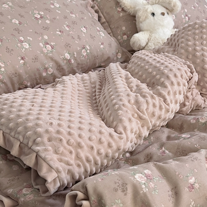 91家纺网 家纺一手货源 找家纺 （总）荣轩家居 2025新款秋冬必备新品棉加绒宝宝绒工艺款四件套（铺床版）