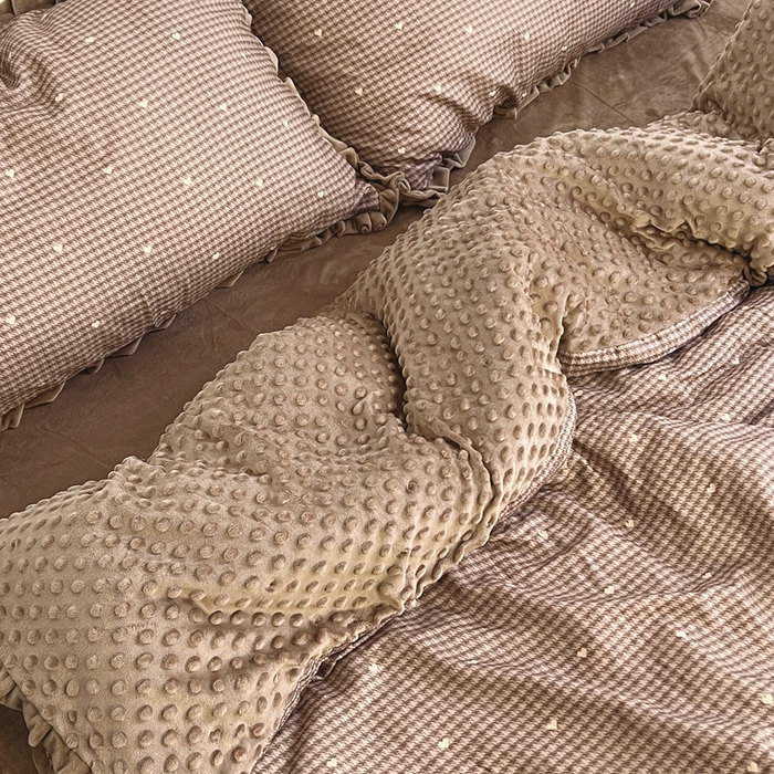 91家纺网 家纺一手货源 找家纺 （总）荣轩家居 2025新款秋冬必备新品棉加绒宝宝绒工艺款四件套（铺床版）