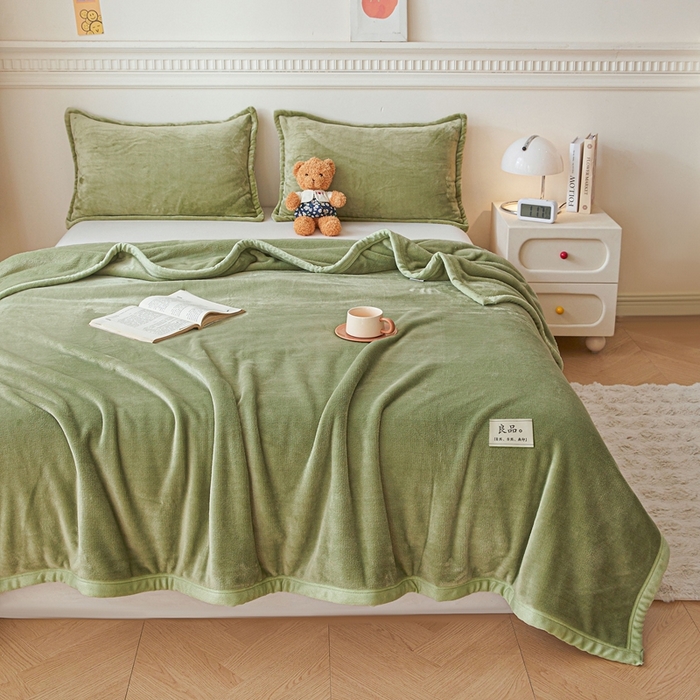 91家纺网 家纺一手货源 找家纺 雅萱家纺 2024新款良品系列牛奶绒多功能毛毯盖毯 良品-抹茶绿