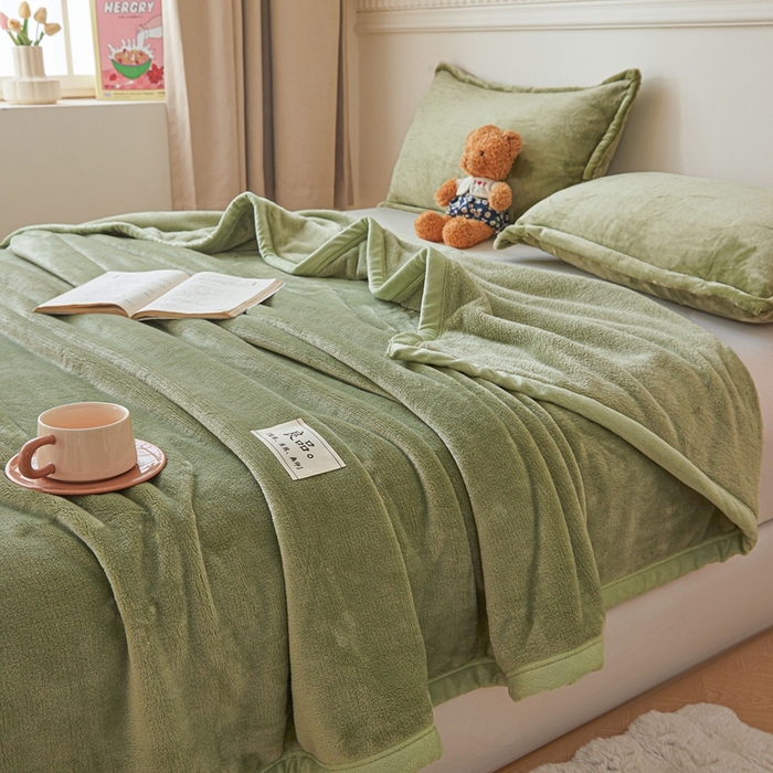 91家纺网 家纺一手货源 找家纺 雅萱家纺 2024新款良品系列牛奶绒多功能毛毯盖毯 良品-抹茶绿