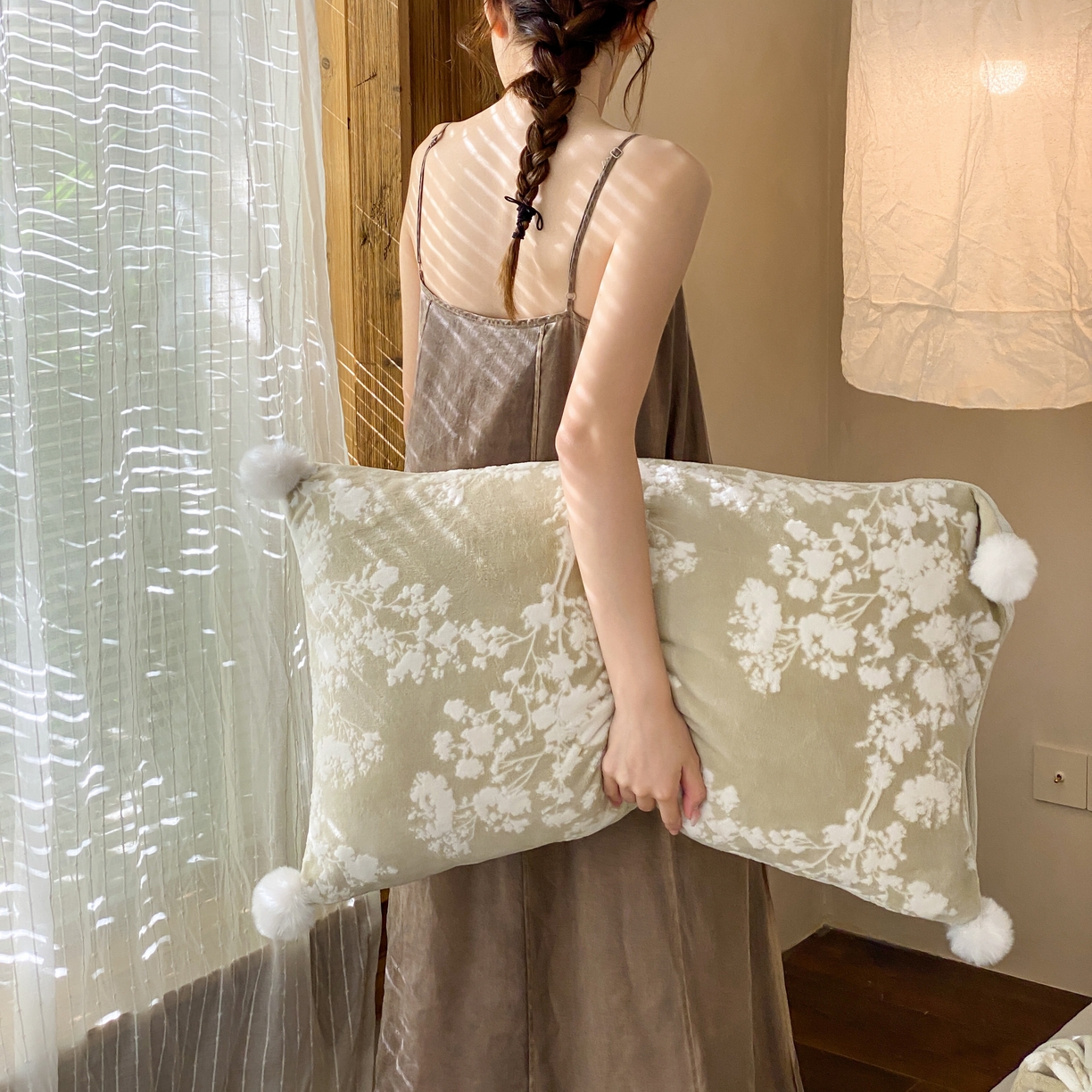 91家纺网 家纺一手货源 找家纺 玉宇阁家居 2025新款双色提花雕花牛奶绒四件套 毛球款星星落秋 星星落秋-绿椰仙踪