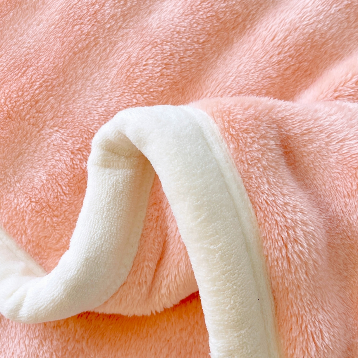 91家纺网 家纺一手货源 找家纺 雨彤家纺 2025新款泡泡牛奶绒长枕巾 牛奶绒枕巾-樱花粉 50*105cm（适合1米枕头）