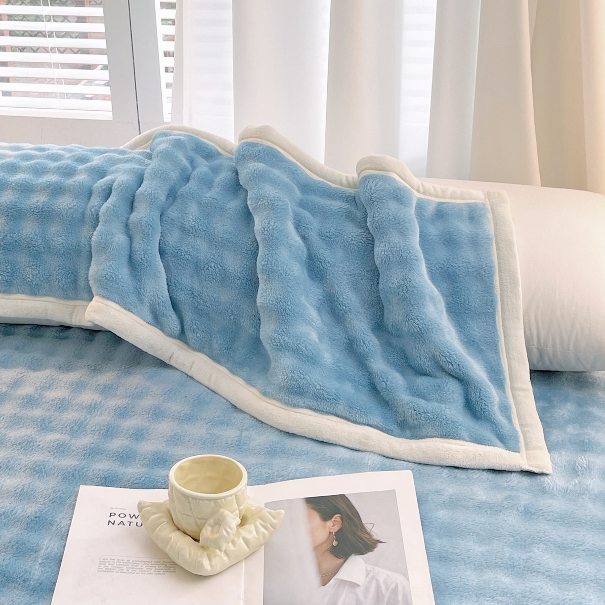 91家纺网 家纺一手货源 找家纺 雨彤家纺 2025新款泡泡牛奶绒长枕巾 牛奶绒枕巾-天空蓝 50*80cm（一对）