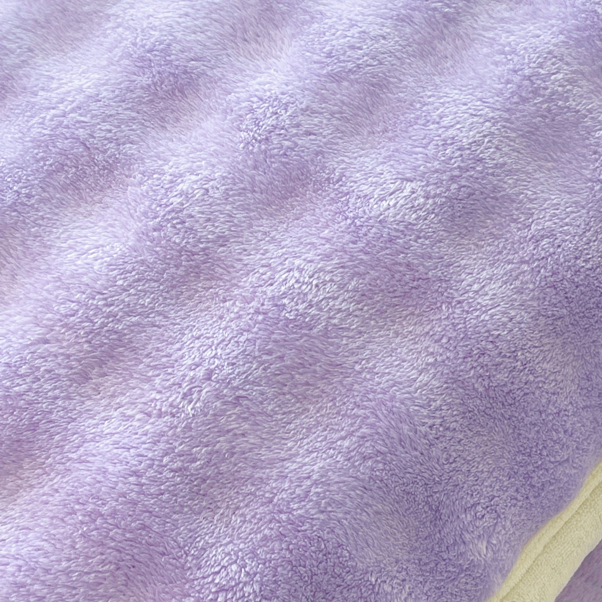 91家纺网 家纺一手货源 找家纺 （总）雨彤家纺 2025新款泡泡牛奶绒长枕巾