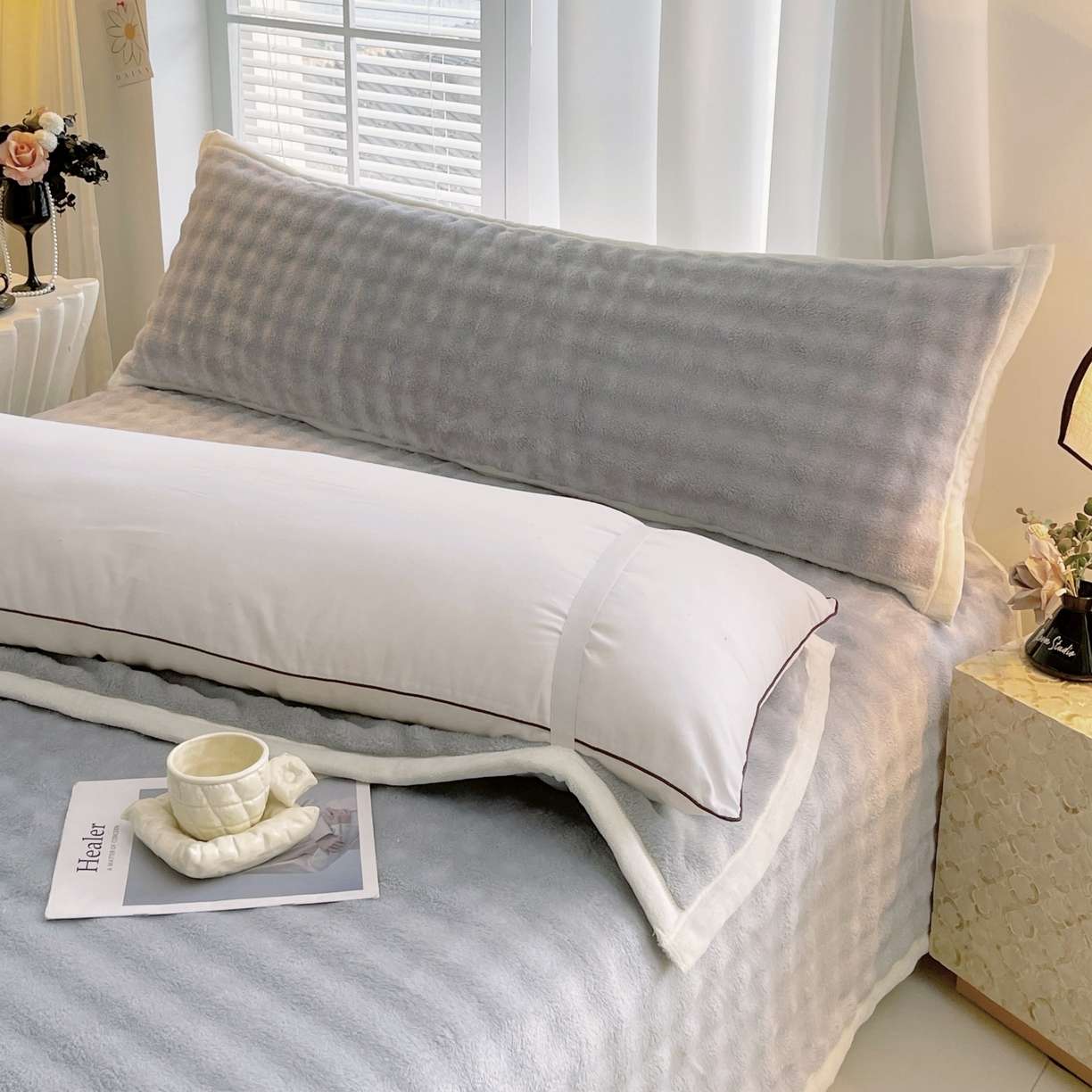 91家纺网 家纺一手货源 找家纺 雨彤家纺 2025新款泡泡牛奶绒长枕巾 牛奶绒枕巾-绅士灰 50*185cm（适合1.8米枕头）