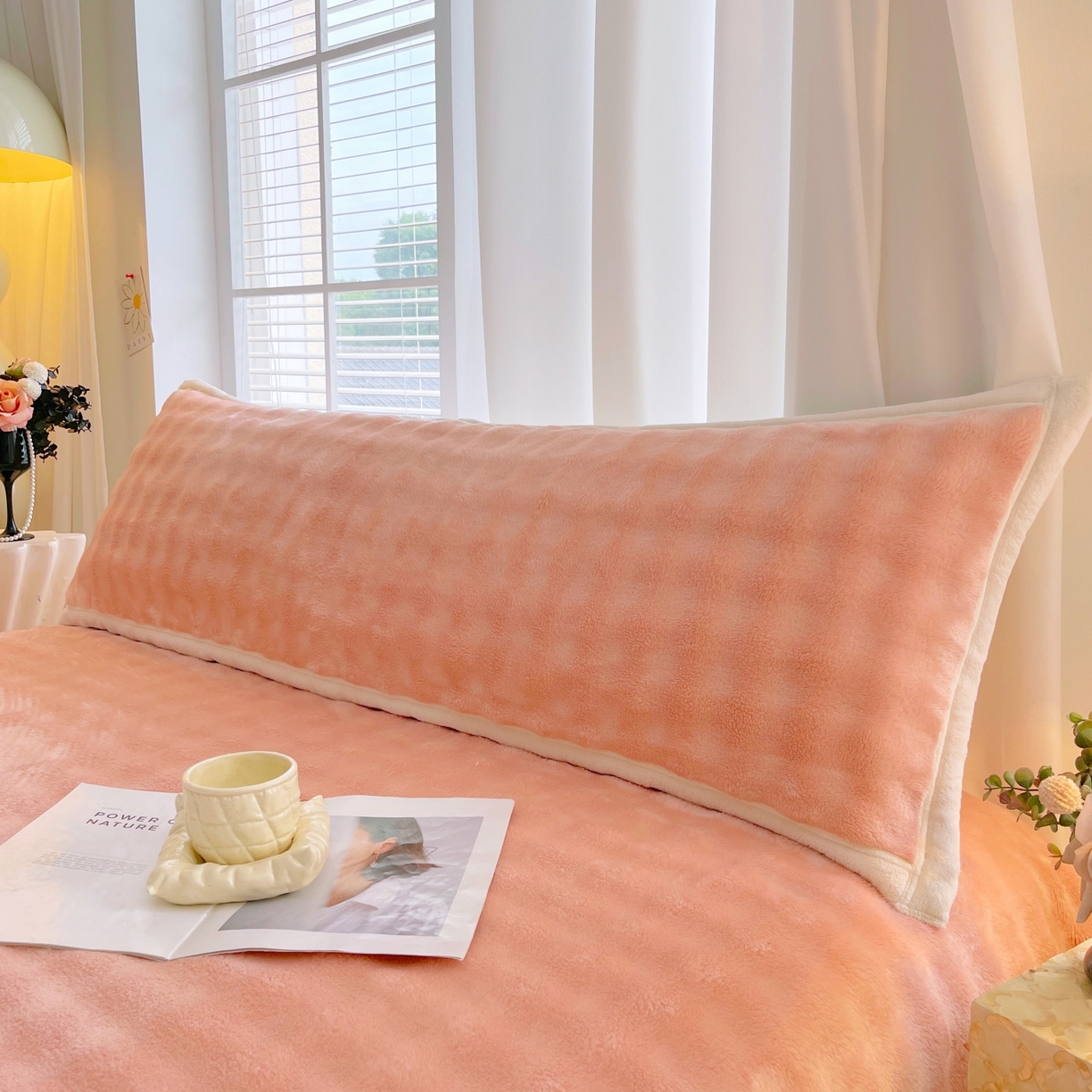 91家纺网 家纺一手货源 找家纺 雨彤家纺 2025新款泡泡牛奶绒长枕巾 牛奶绒枕巾-樱花粉 50*185cm（适合1.8米枕头）