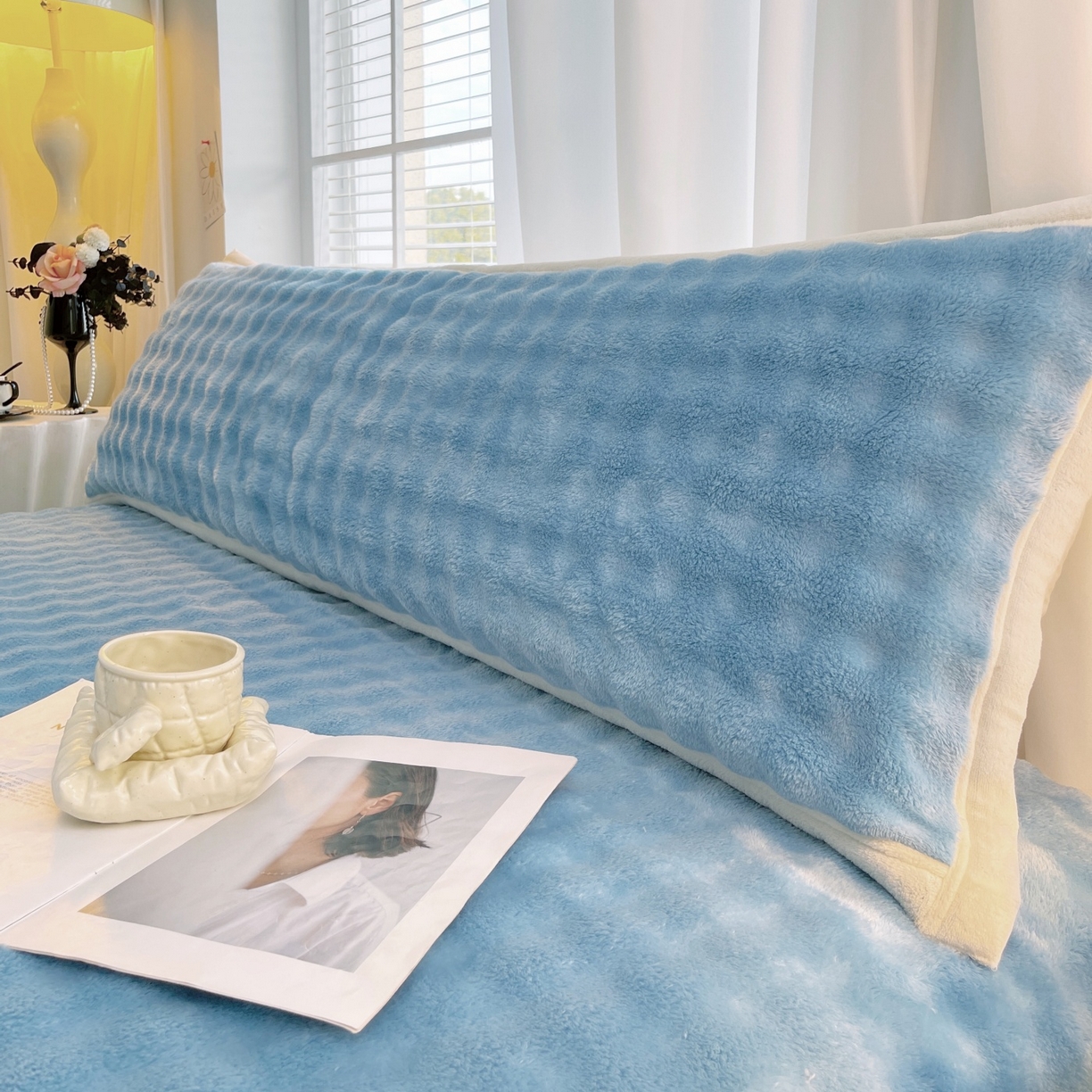 91家纺网 家纺一手货源 找家纺 雨彤家纺 2025新款泡泡牛奶绒长枕巾 牛奶绒枕巾-天空蓝 50*185cm（适合1.8米枕头）