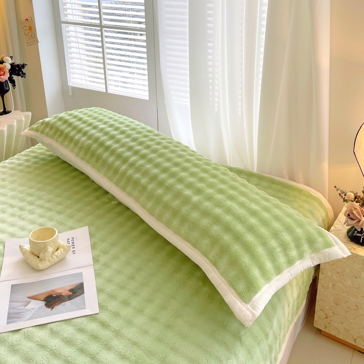 91家纺网 家纺一手货源 找家纺 雨彤家纺 2025新款泡泡牛奶绒长枕巾 牛奶绒枕巾-抹茶绿 50*80cm（一只）
