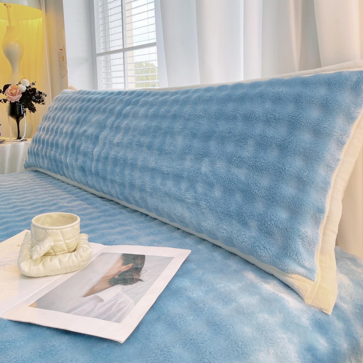 91家纺网 家纺一手货源 找家纺 雨彤家纺 2025新款泡泡牛奶绒长枕巾 牛奶绒枕巾-天空蓝 50*125cm（适合1.2米枕头）