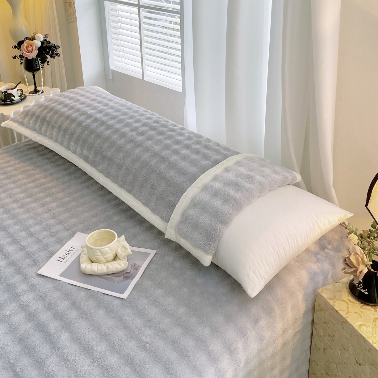 91家纺网 家纺一手货源 找家纺 雨彤家纺 2025新款泡泡牛奶绒长枕巾 牛奶绒枕巾-绅士灰 50*105cm（适合1米枕头）