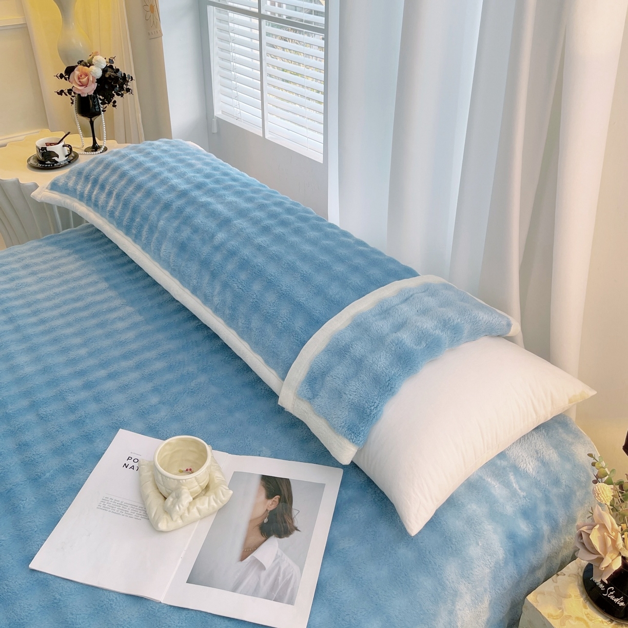 91家纺网 家纺一手货源 找家纺 雨彤家纺 2025新款泡泡牛奶绒长枕巾 牛奶绒枕巾-天空蓝 50*185cm（适合1.8米枕头）