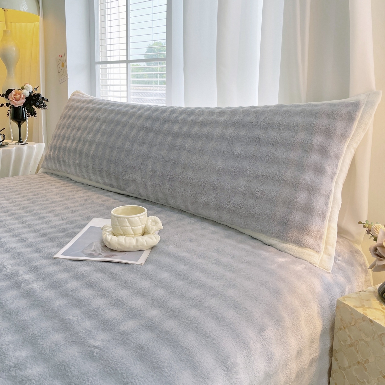 91家纺网 家纺一手货源 找家纺 雨彤家纺 2025新款泡泡牛奶绒长枕巾 牛奶绒枕巾-绅士灰 50*125cm（适合1.2米枕头）
