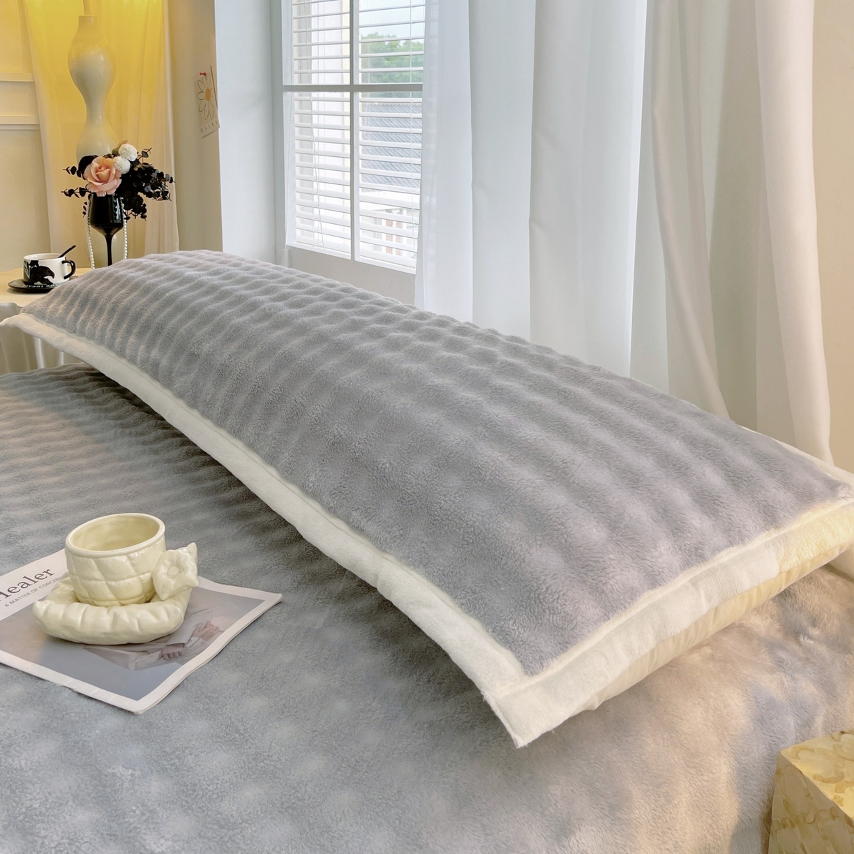 91家纺网 家纺一手货源 找家纺 雨彤家纺 2025新款泡泡牛奶绒长枕巾 牛奶绒枕巾-绅士灰 50*105cm（适合1米枕头）