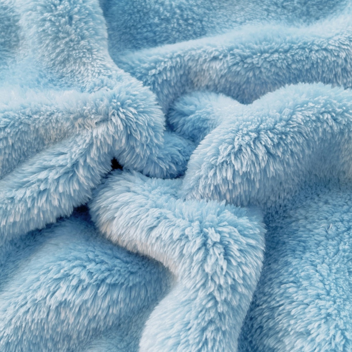 91家纺网 家纺一手货源 找家纺 雨彤家纺 2025新款泡泡牛奶绒长枕巾 牛奶绒枕巾-天空蓝 50*80cm（一只）