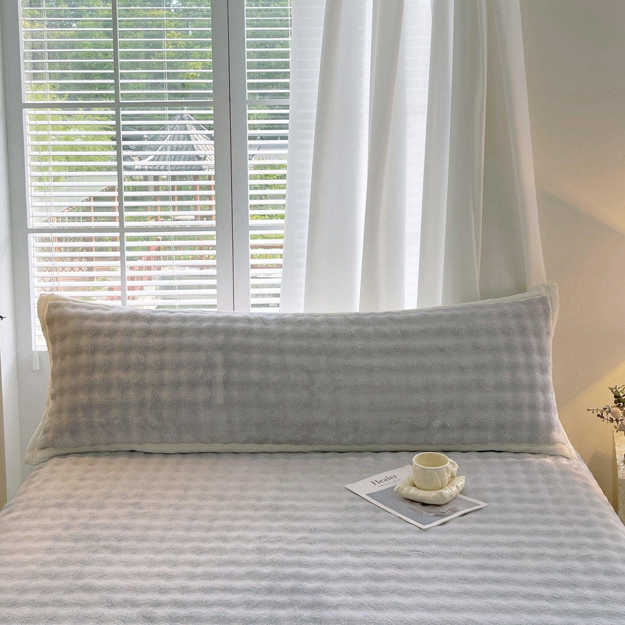 91家纺网 家纺一手货源 找家纺 雨彤家纺 2025新款泡泡牛奶绒长枕巾 牛奶绒枕巾-绅士灰 50*80cm（一只）