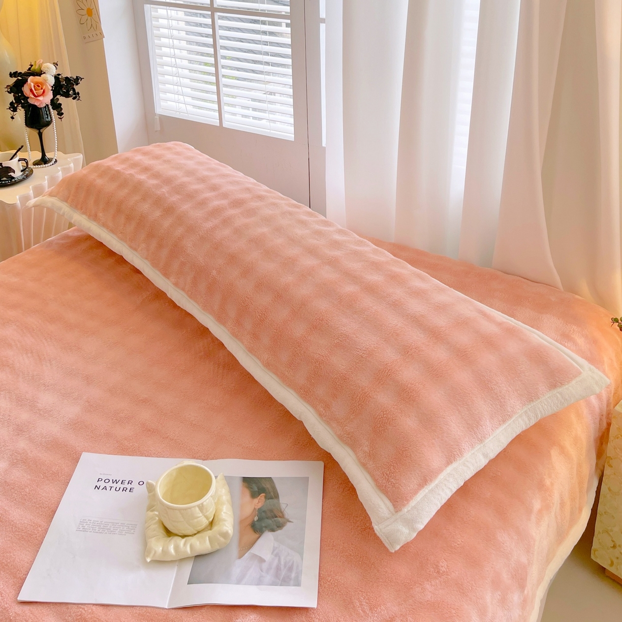 91家纺网 家纺一手货源 找家纺 雨彤家纺 2025新款泡泡牛奶绒长枕巾 牛奶绒枕巾-樱花粉 50*80cm（一只）