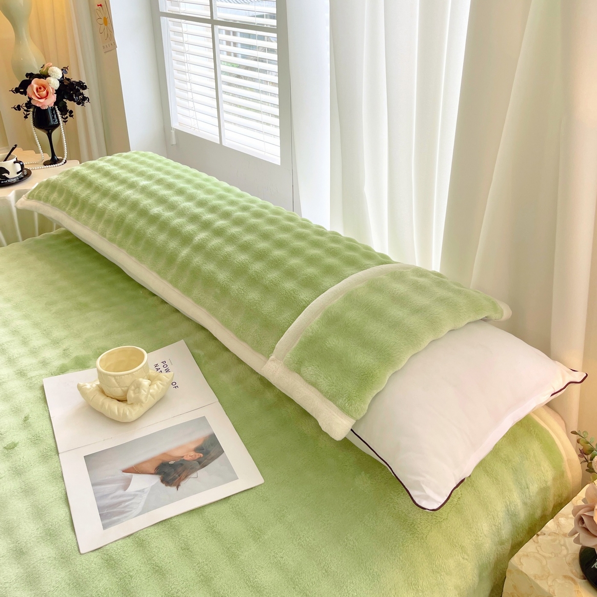 91家纺网 家纺一手货源 找家纺 雨彤家纺 2025新款泡泡牛奶绒长枕巾 牛奶绒枕巾-抹茶绿 50*185cm（适合1.8米枕头）