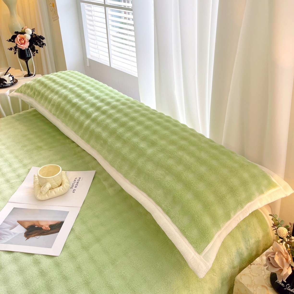 91家纺网 家纺一手货源 找家纺 雨彤家纺 2025新款泡泡牛奶绒长枕巾 牛奶绒枕巾-抹茶绿 50*185cm（适合1.8米枕头）